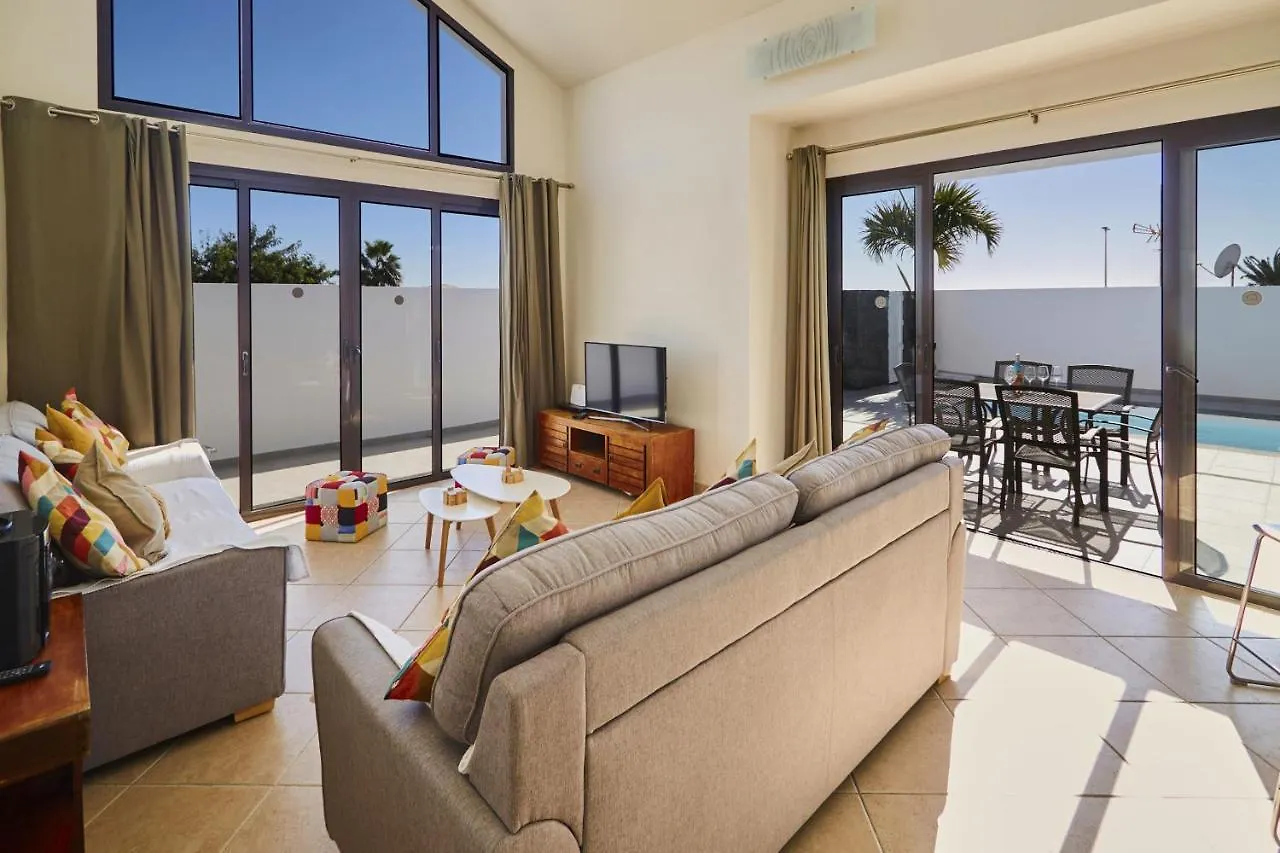 Villa Cantium - Lh101 By Villas Now Ltd Playa Blanca  Playa Blanca (Lanzarote)