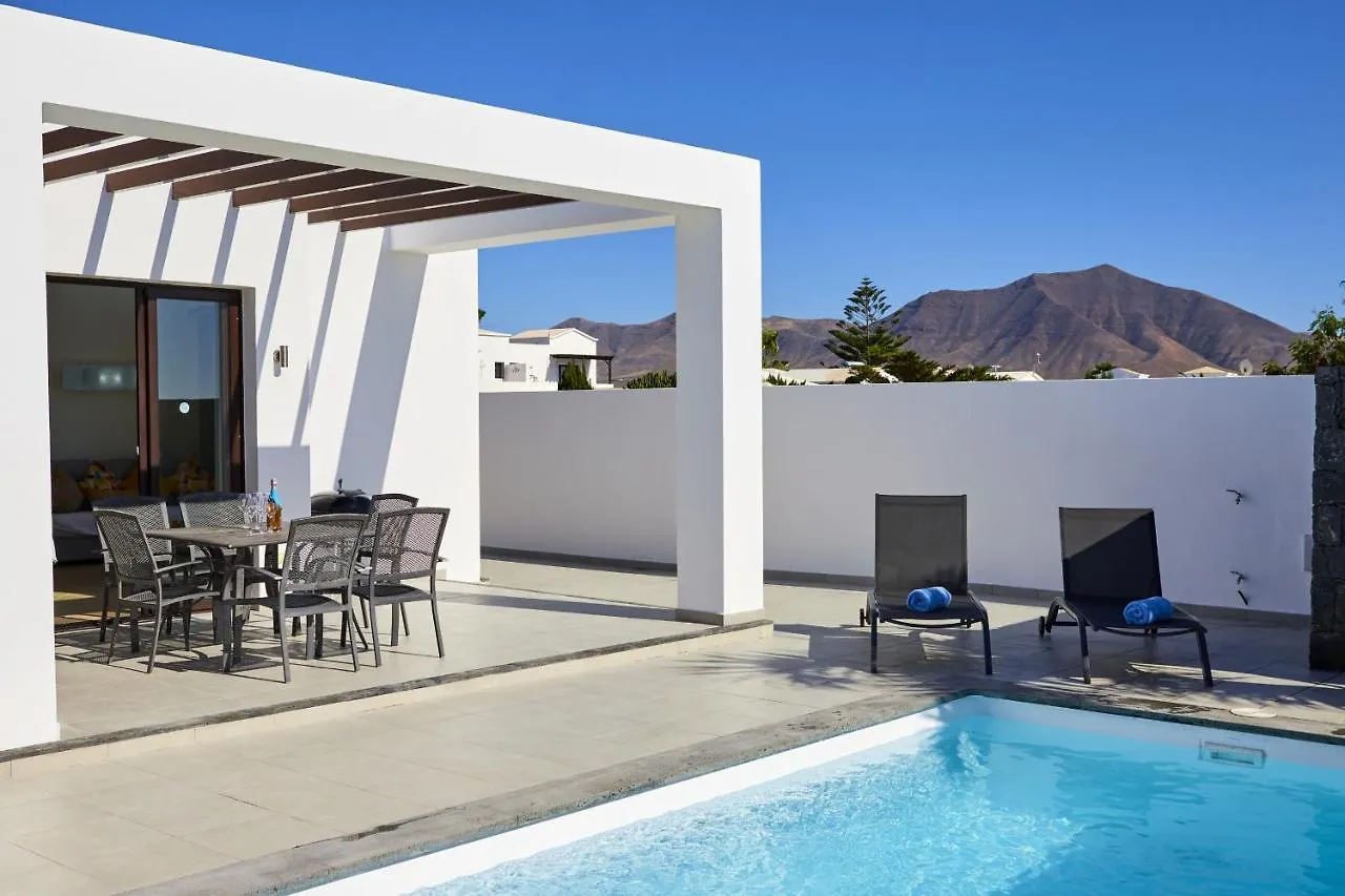 Villa Cantium - Lh101 By Villas Now Ltd Playa Blanca  Spain