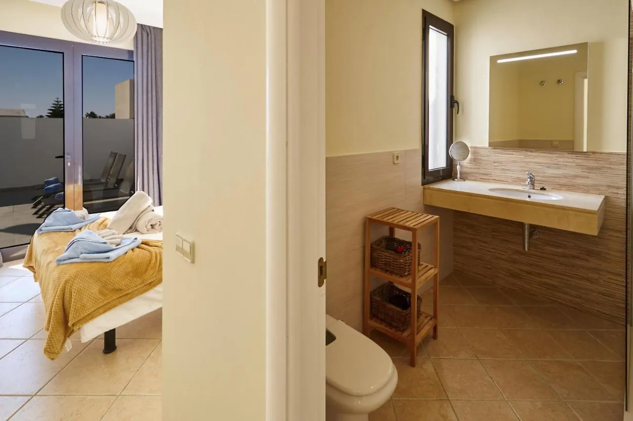 Villa Cantium - Lh101 By Villas Now Ltd Playa Blanca